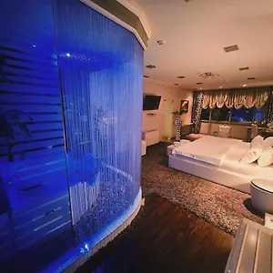 hotel-rosa-blu.hotels-in-tirana.com/