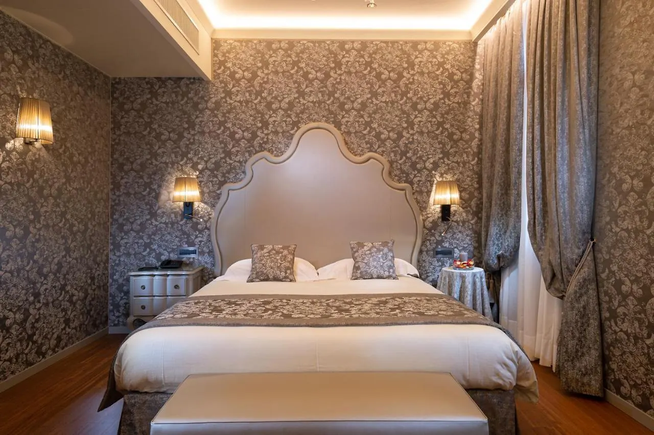 ***  Hotel Canaletto Venice Italy