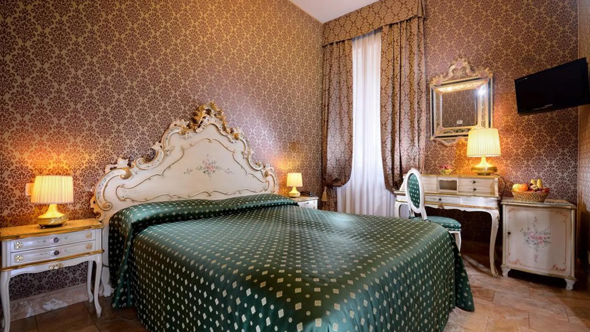 Hotel Canaletto Венеция 3*,  Италия