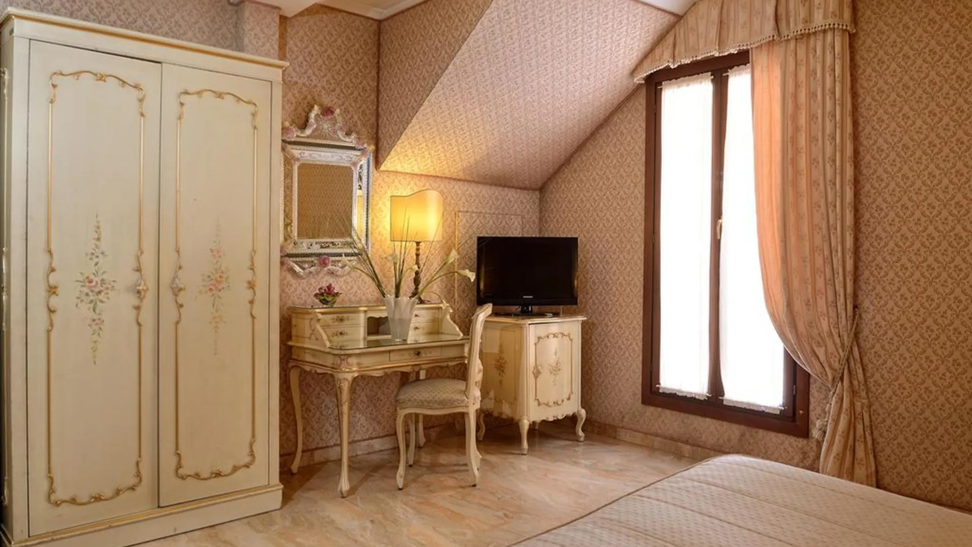 Hotel Canaletto Венеция