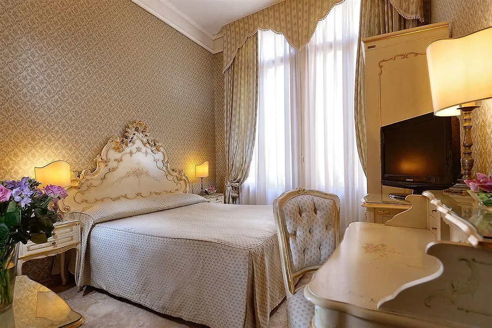 ***  Hotel Canaletto Венеция Италия