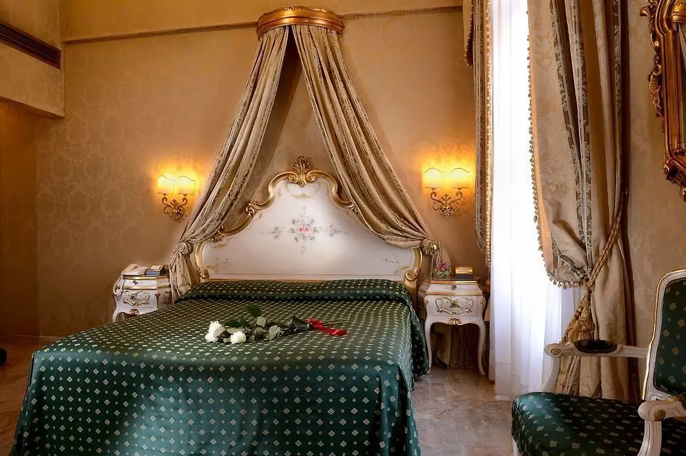 Hotel Canaletto Венеция