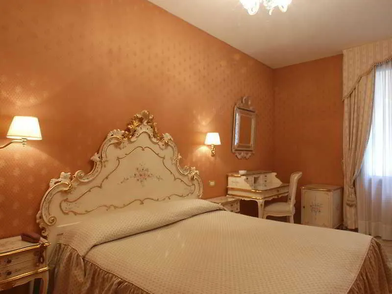 Hotel Canaletto Венеция
